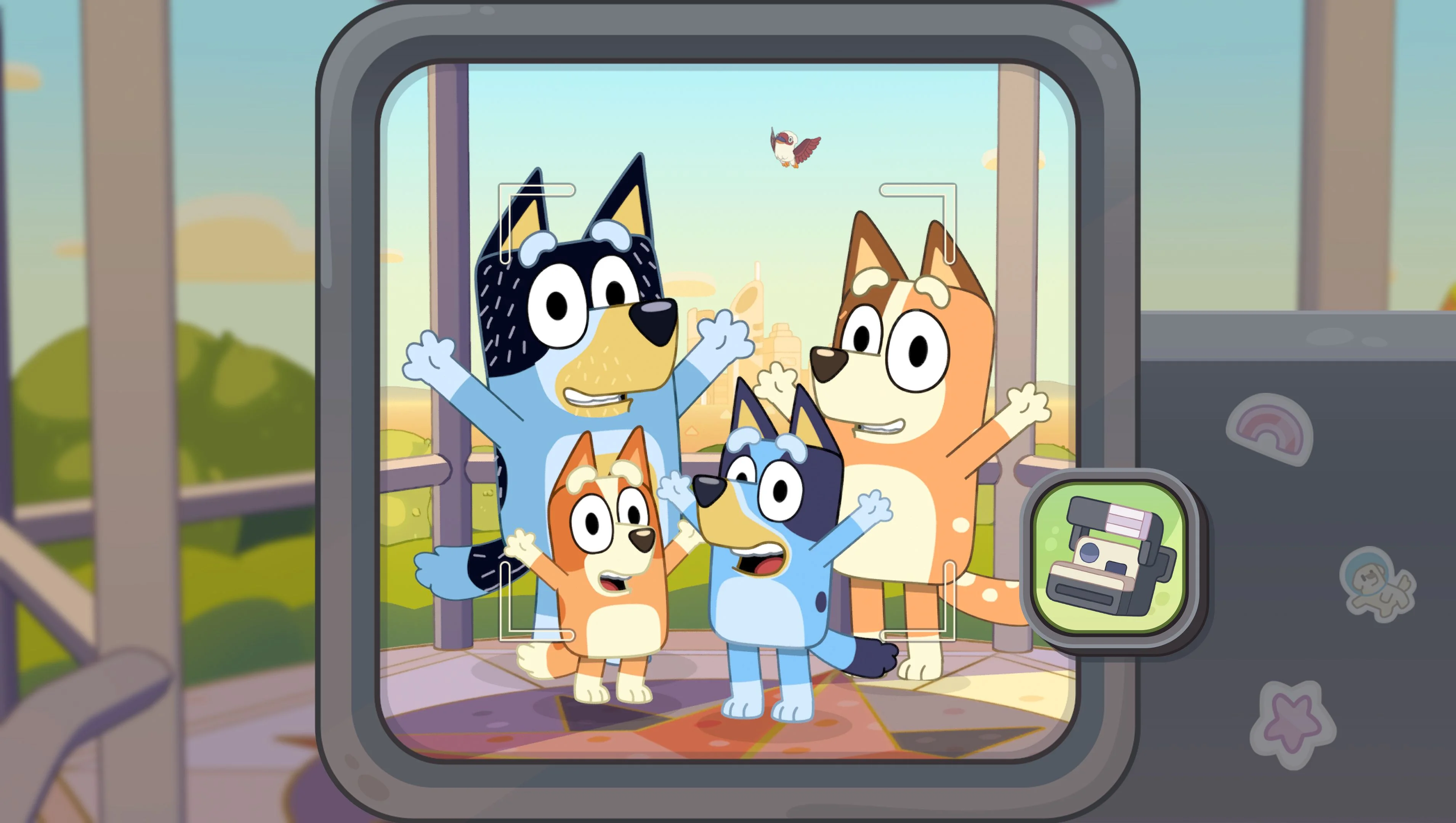 Официальный кадр Bluey’s Happy Snaps — семейная фотография через игровой фотоаппарат