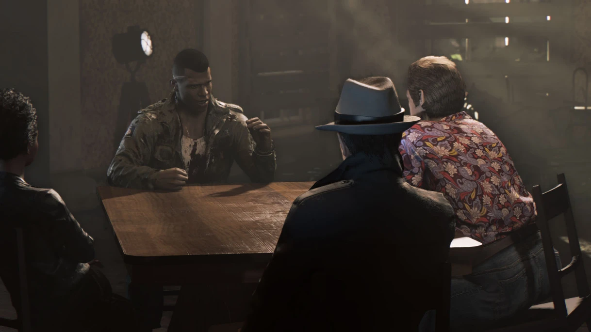 Линкольн Клей за столом с другими персонажами Mafia III — официальный скриншот галереи 2K